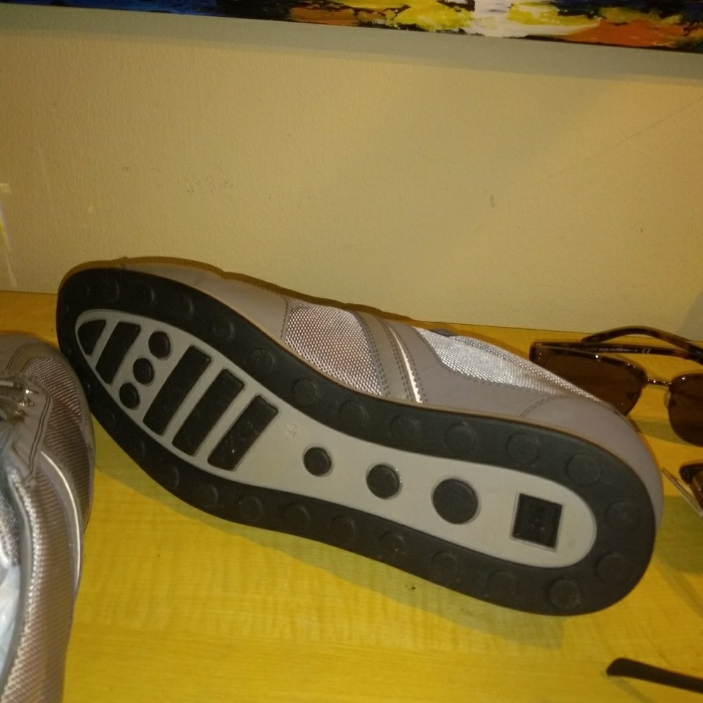 HUGO BOSS SNEAKERS - Picture 3 of 8